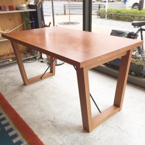 12671857 892449260880517 7799391497082130781 o 300x300 Solid wood Modern Dinner Table