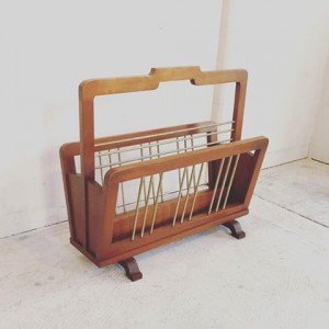 14233246 994935070631935 2127053144823864149 n 300x300 Teak Wood Vintage Magazine Rack Antwerpen